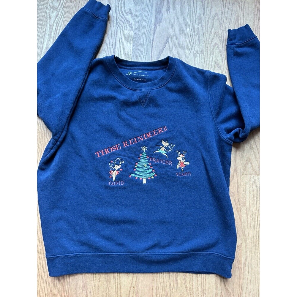 Vintage Christmas Reindeer Sweatshirt Women’s Size Medium‎ Embroidered Granny
